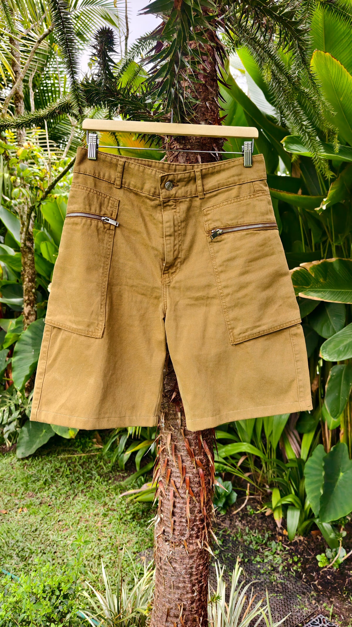 Military bermudas