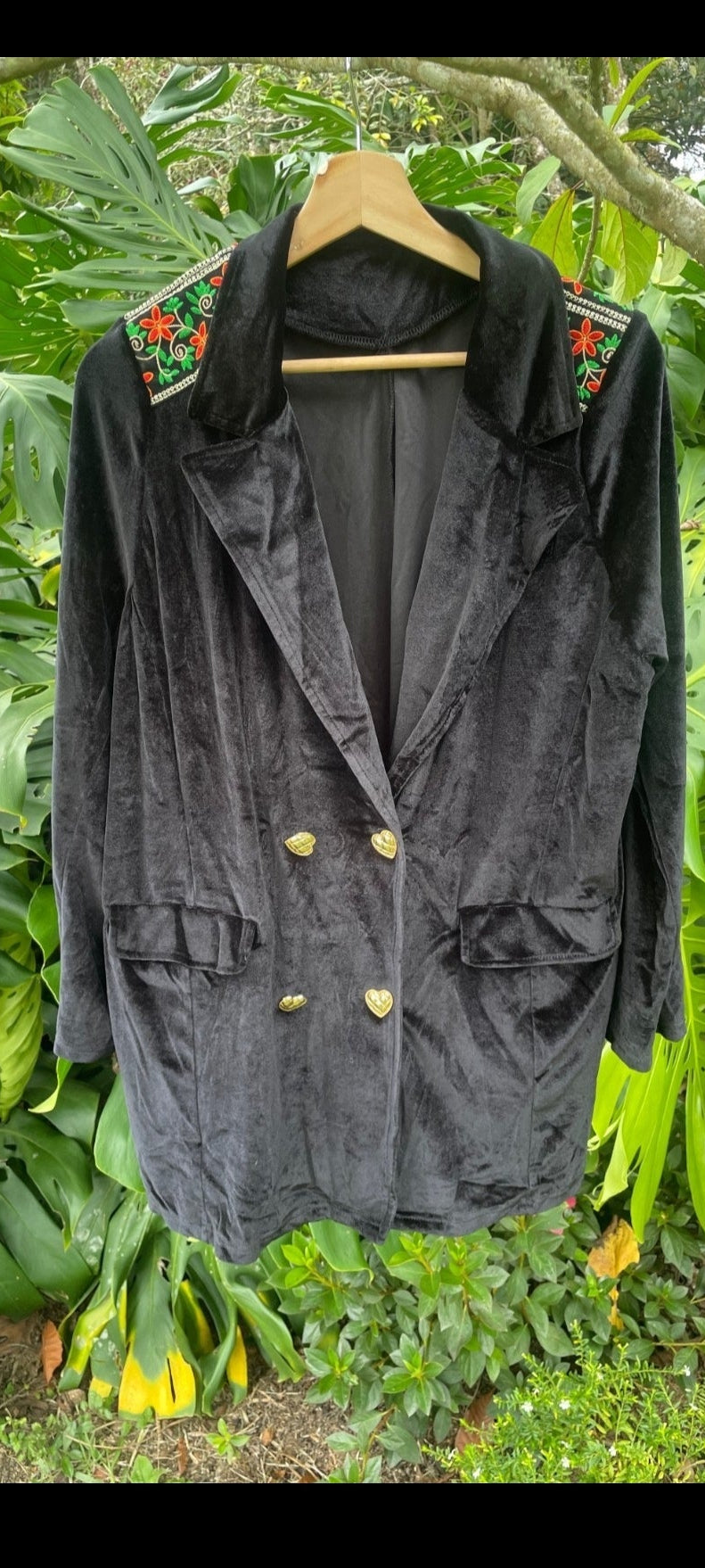 Russi black blazer