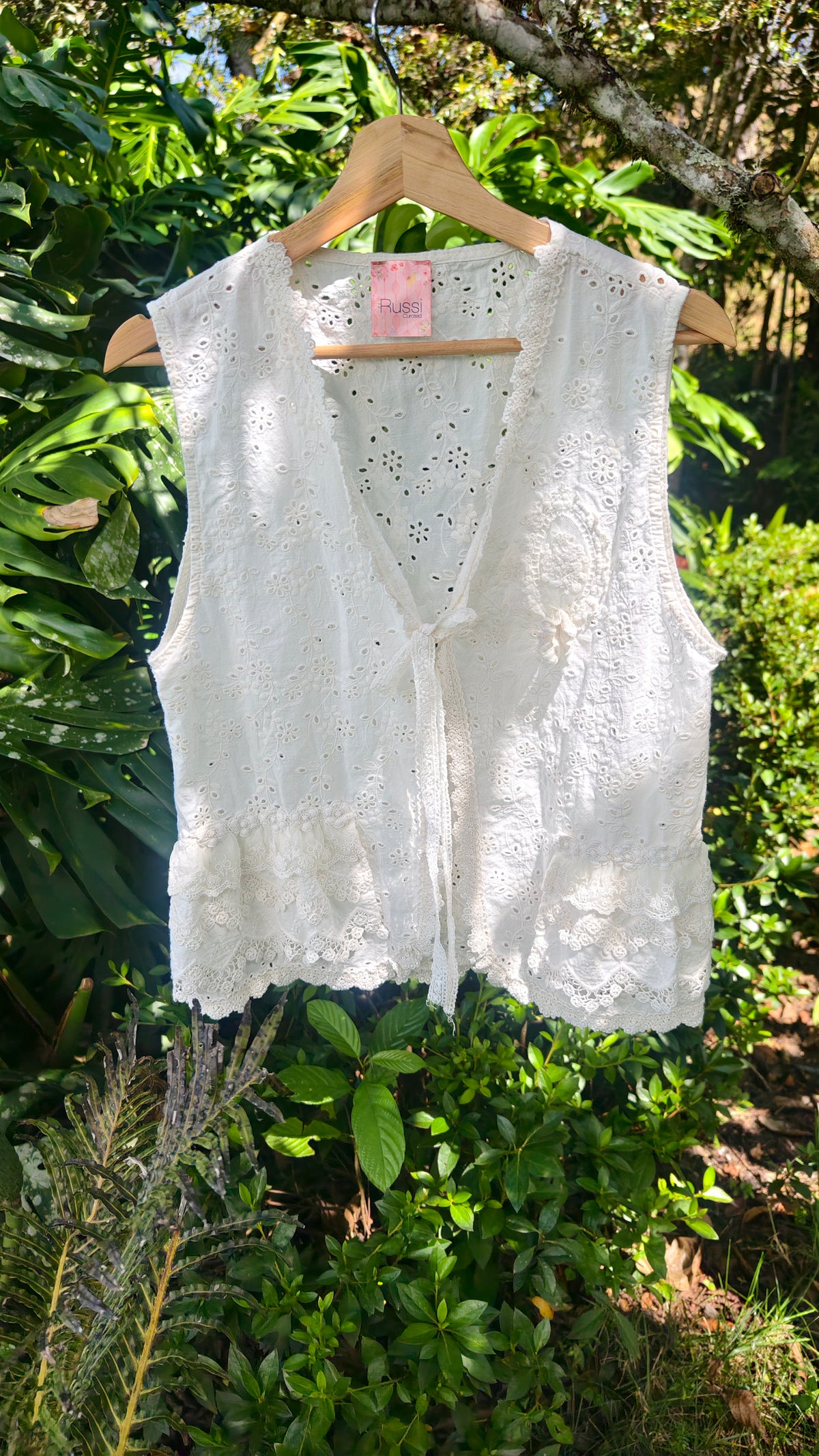 LACE Vest